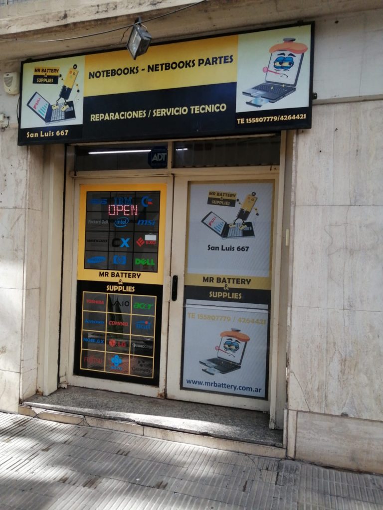 Frente del negocio Mr Battery en Rosario